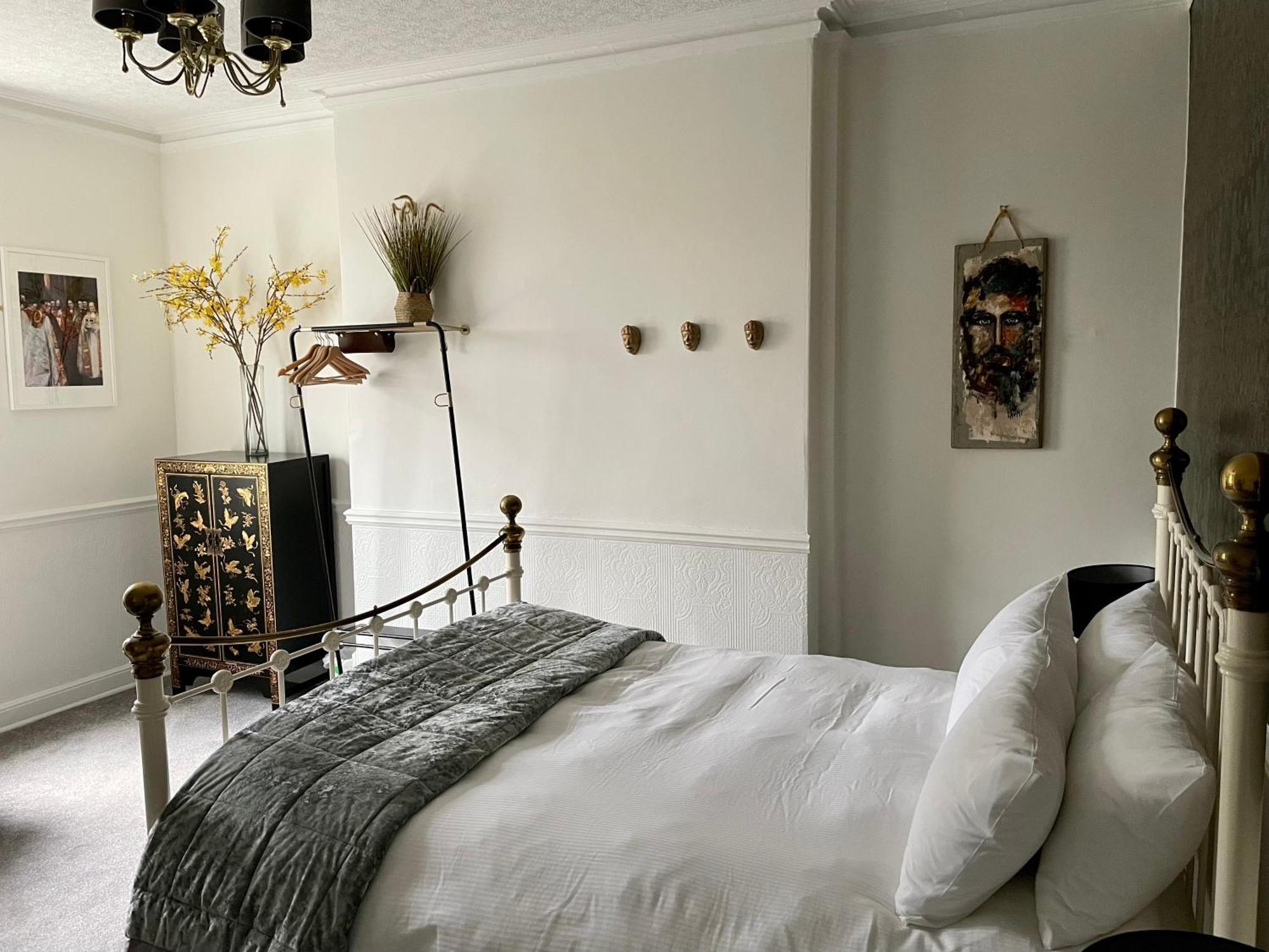 The Bishop And The Bison 4* York
